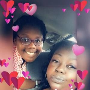 Meet your Posher, Larae